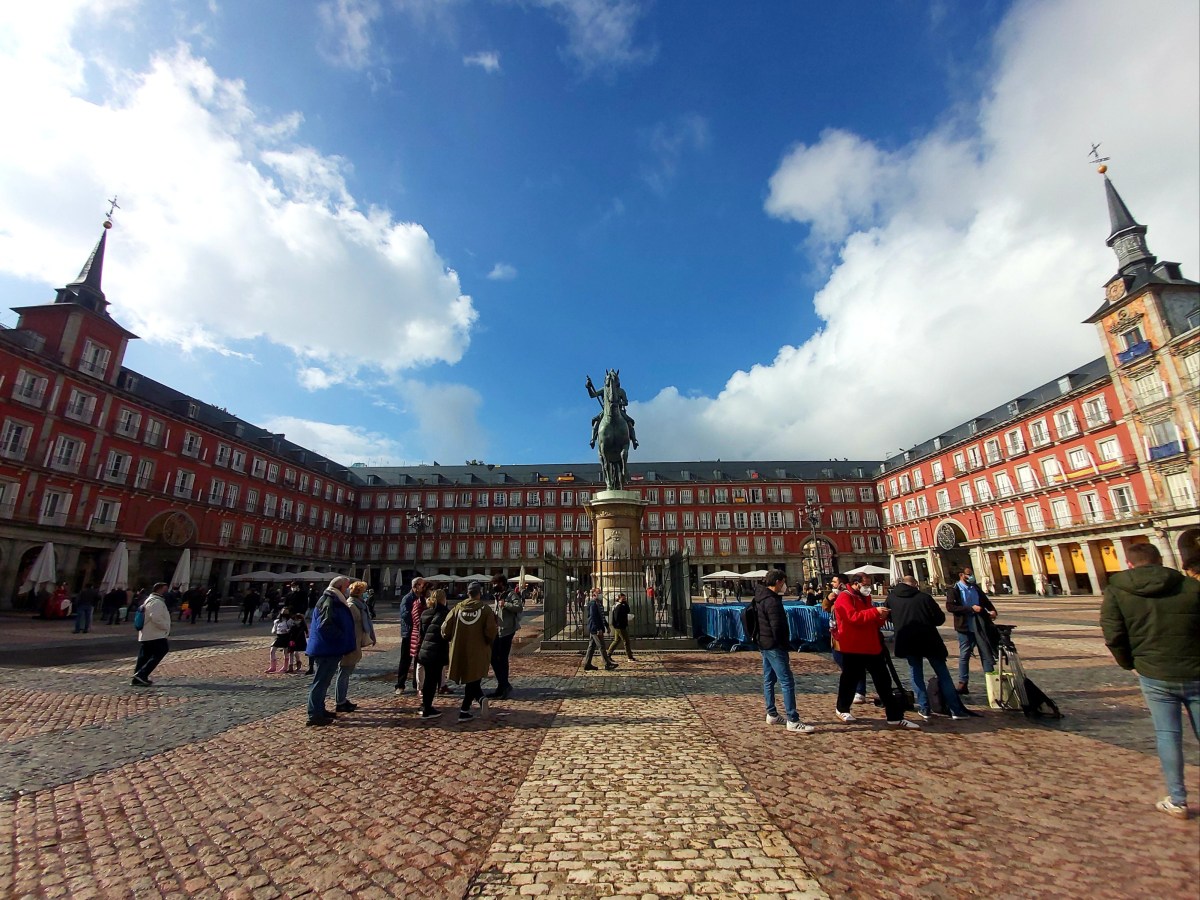FOTOGALERÍA: La actividad económica ante el Día de la Almudena,&nbsp;2020