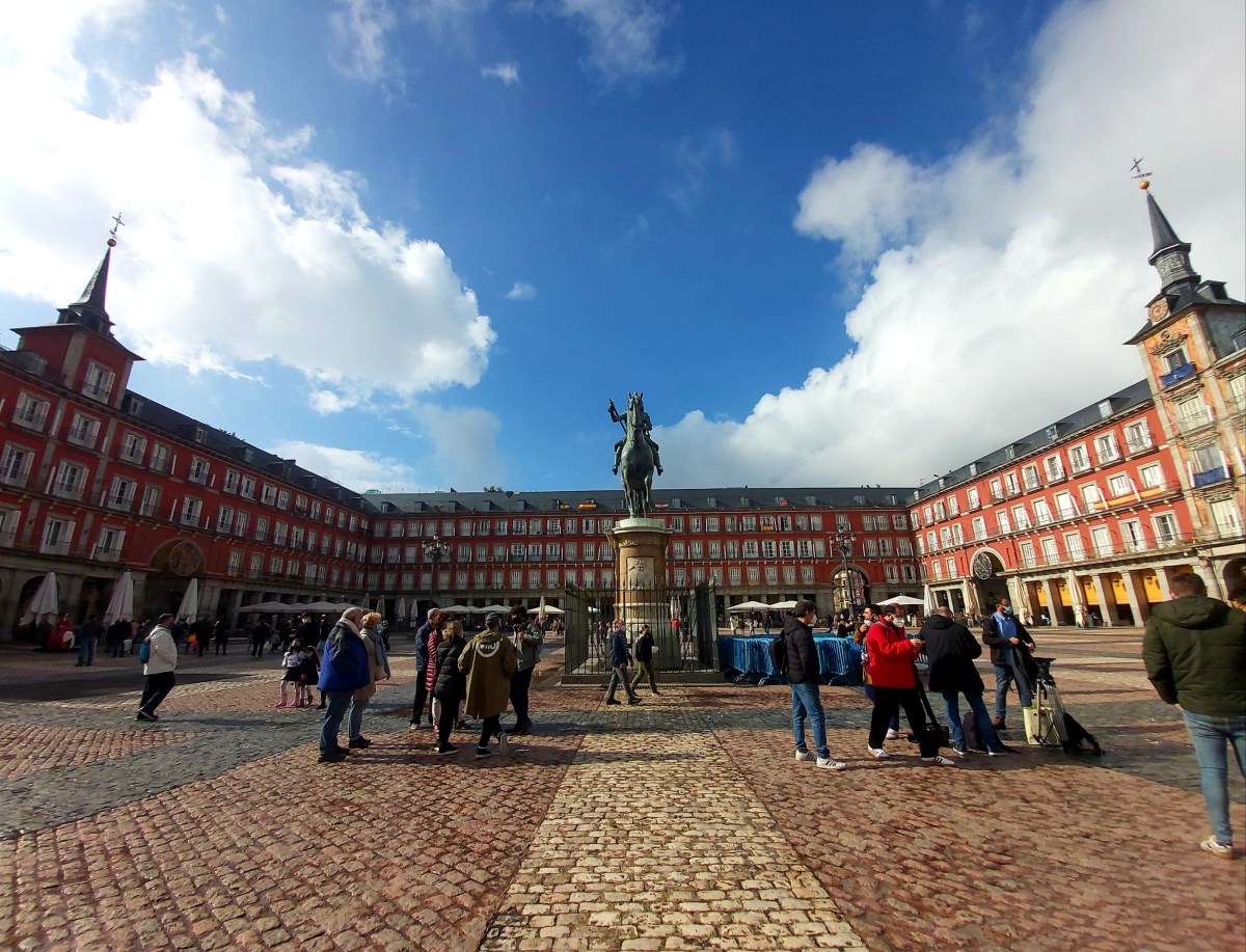 FOTOGALERÍA: La actividad económica ante el Día de la Almudena,&nbsp;2020